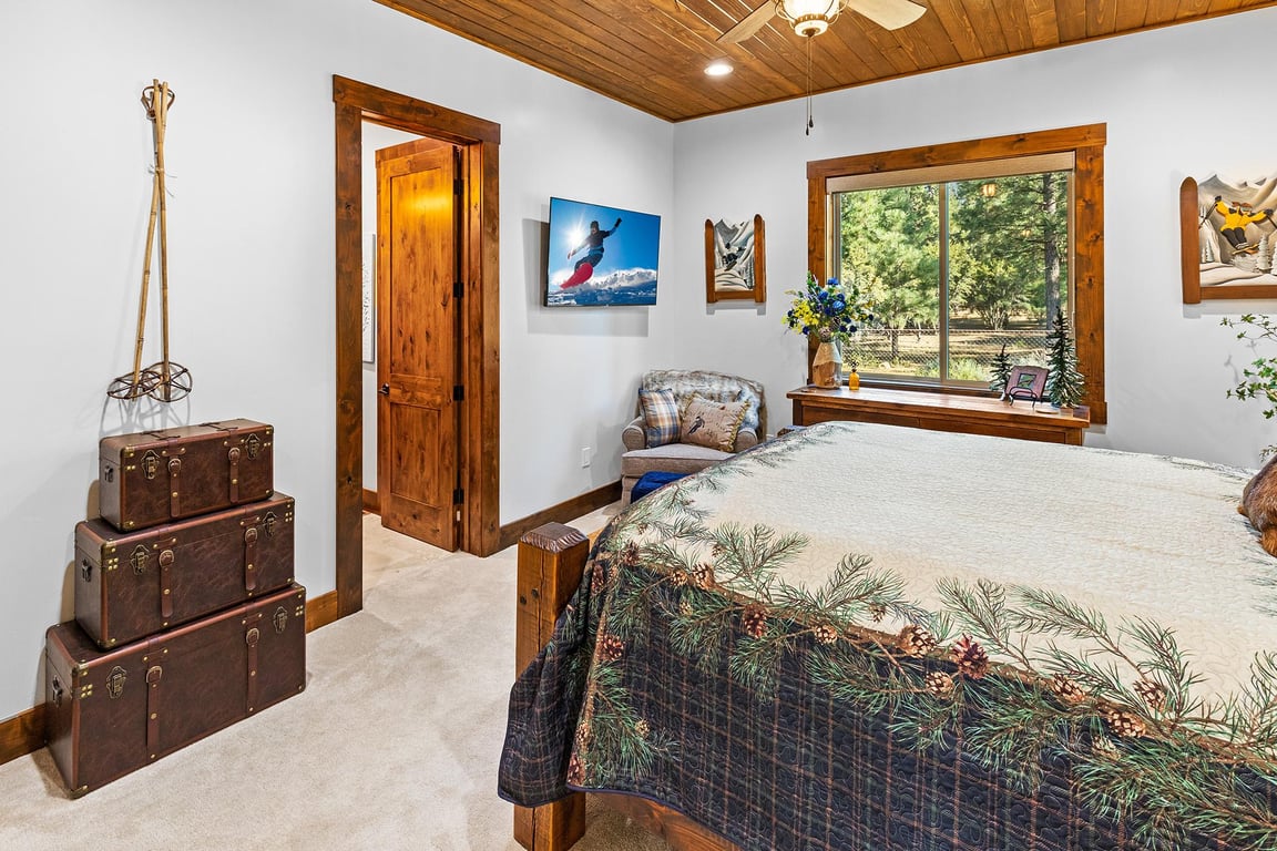 Cabin Image 52