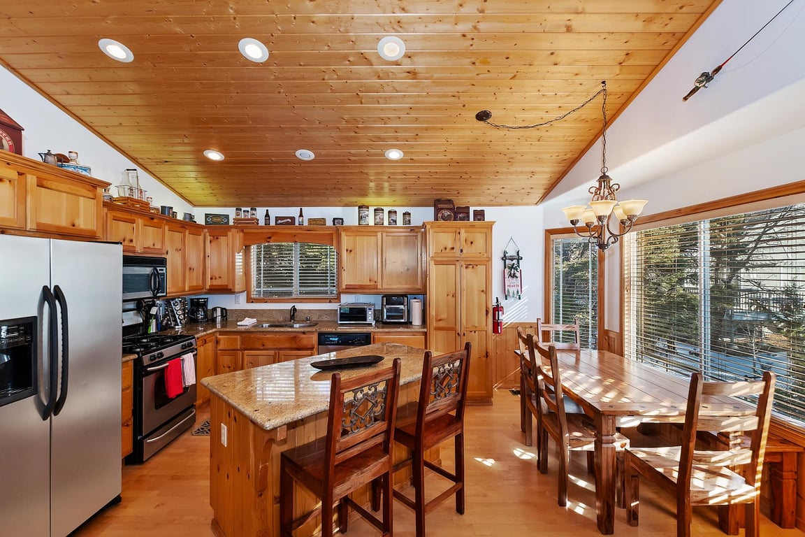 Cabin Image 12