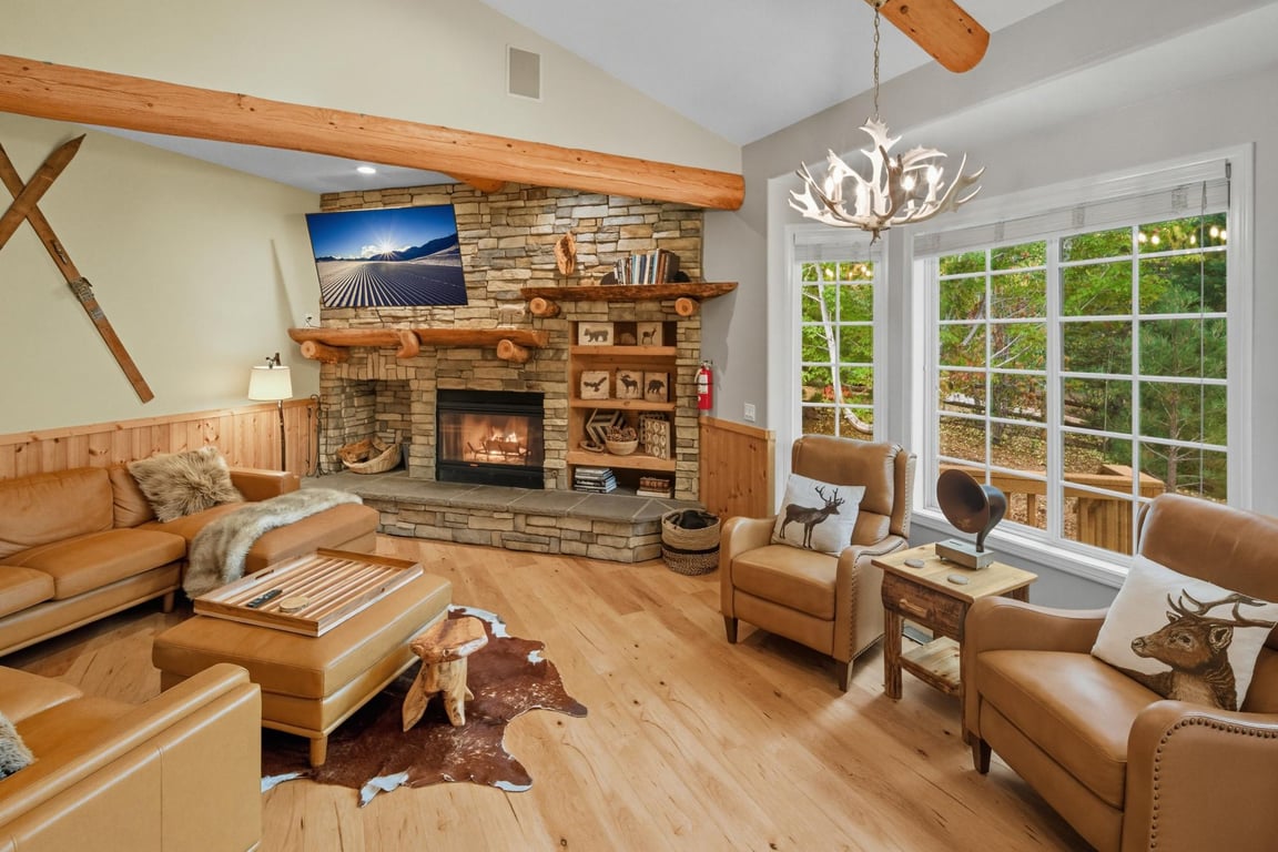 Big Bear Cabin - TheHiddenEstate - 0002