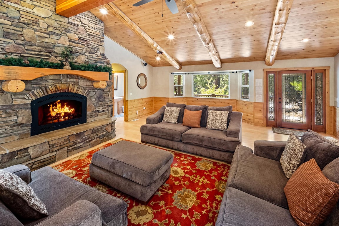 Cabin Image 9