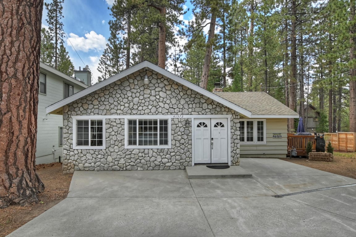 Cabin Image 4