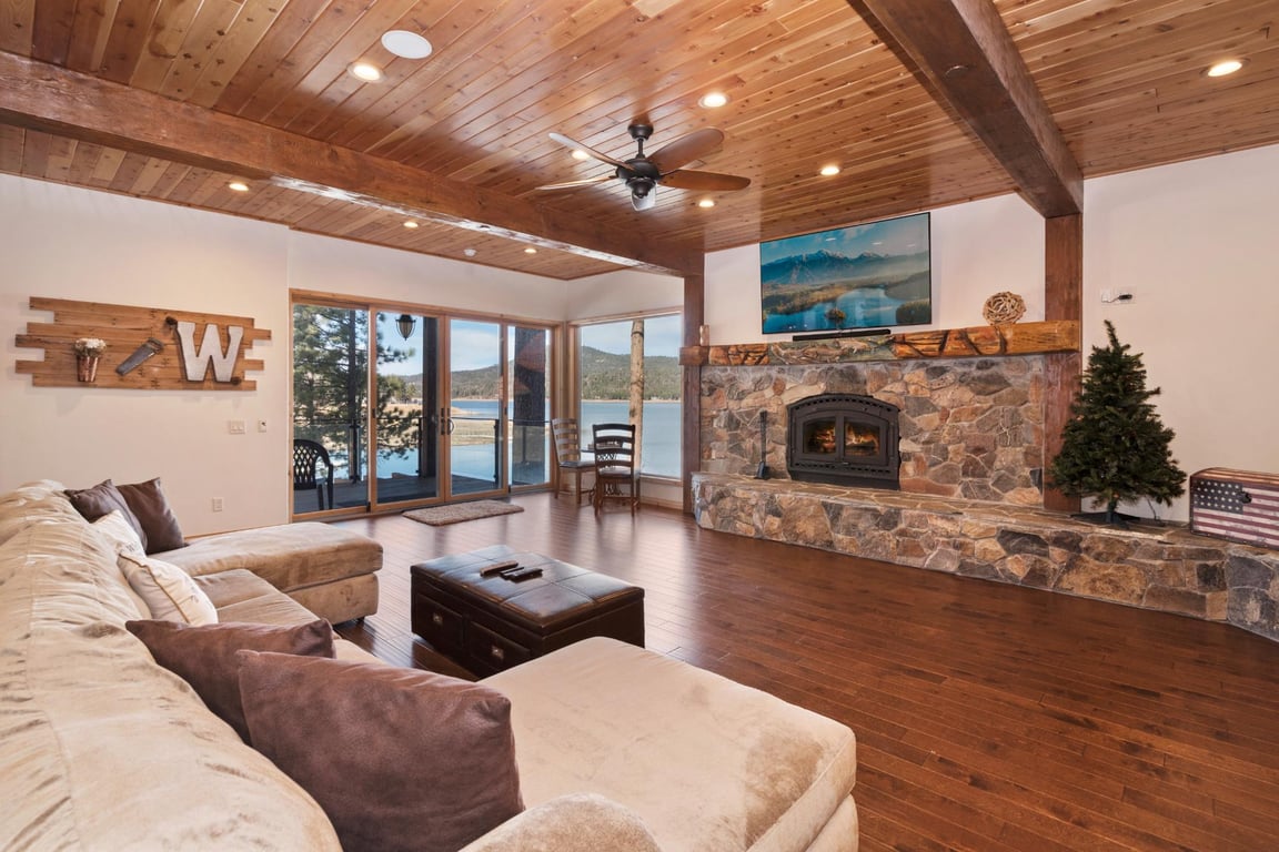 Gibralter Lakefront