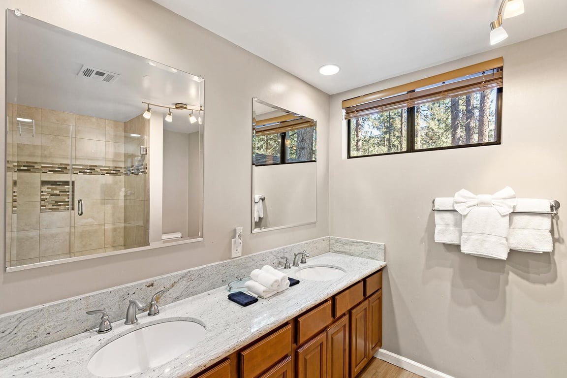 Cabin Image 41