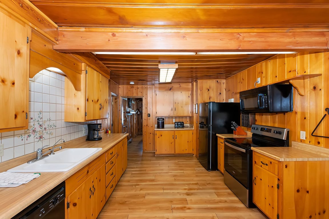 Cabin Image 10