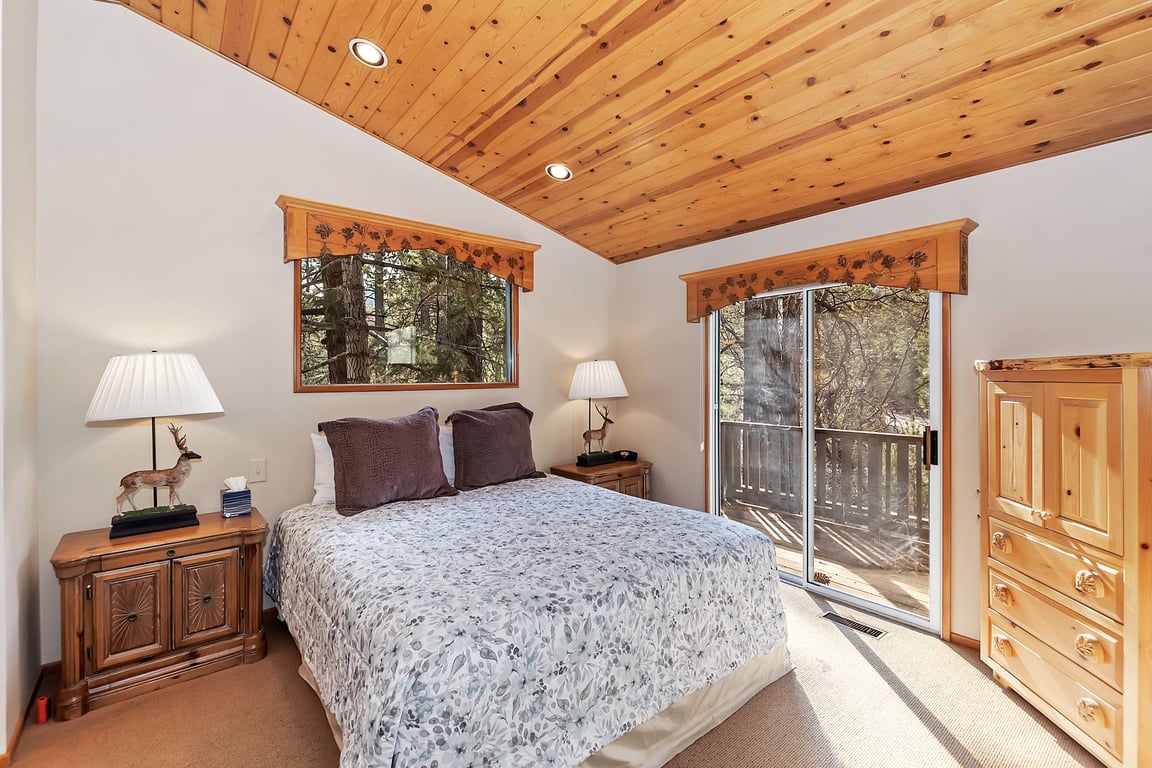 Cabin Image 17