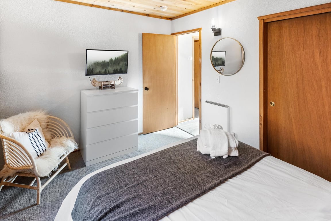 Cabin Image 38