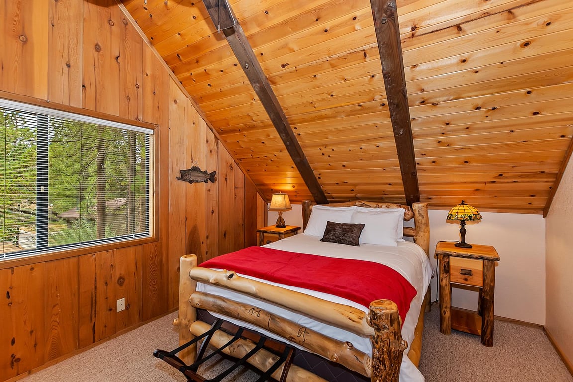 Cabin Image 15