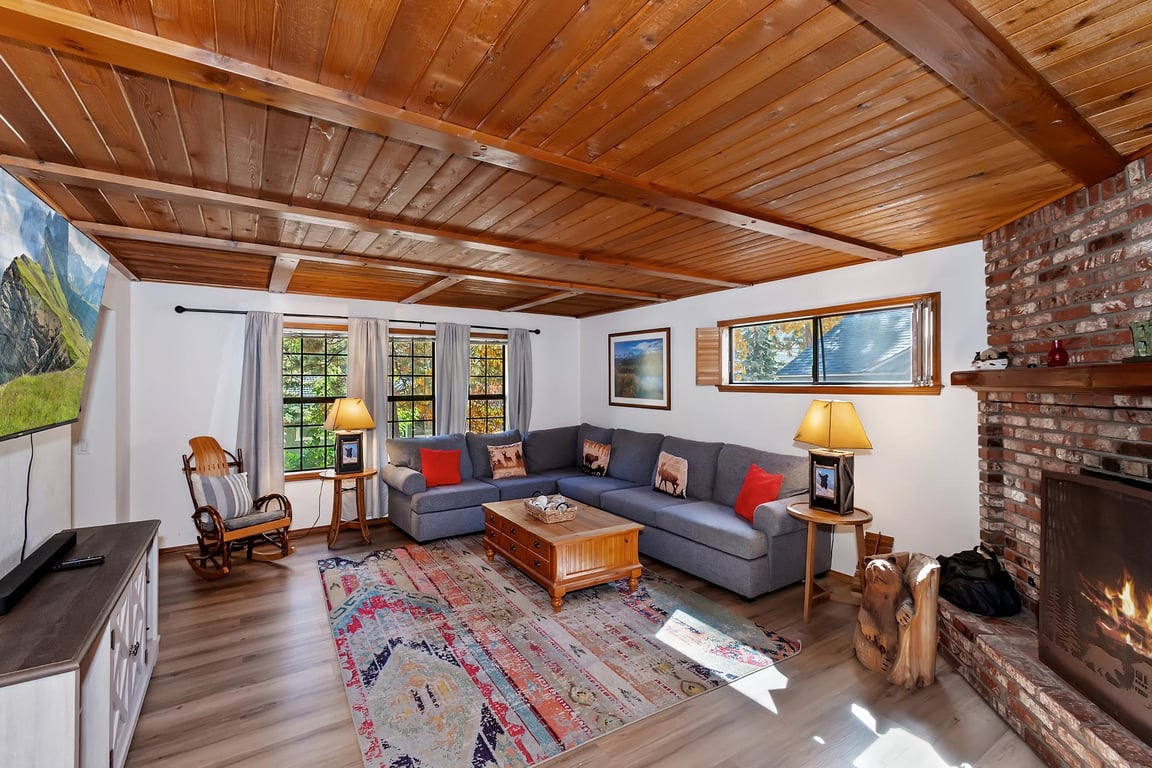 Big Bear Cabin - ElevationStation - 0002