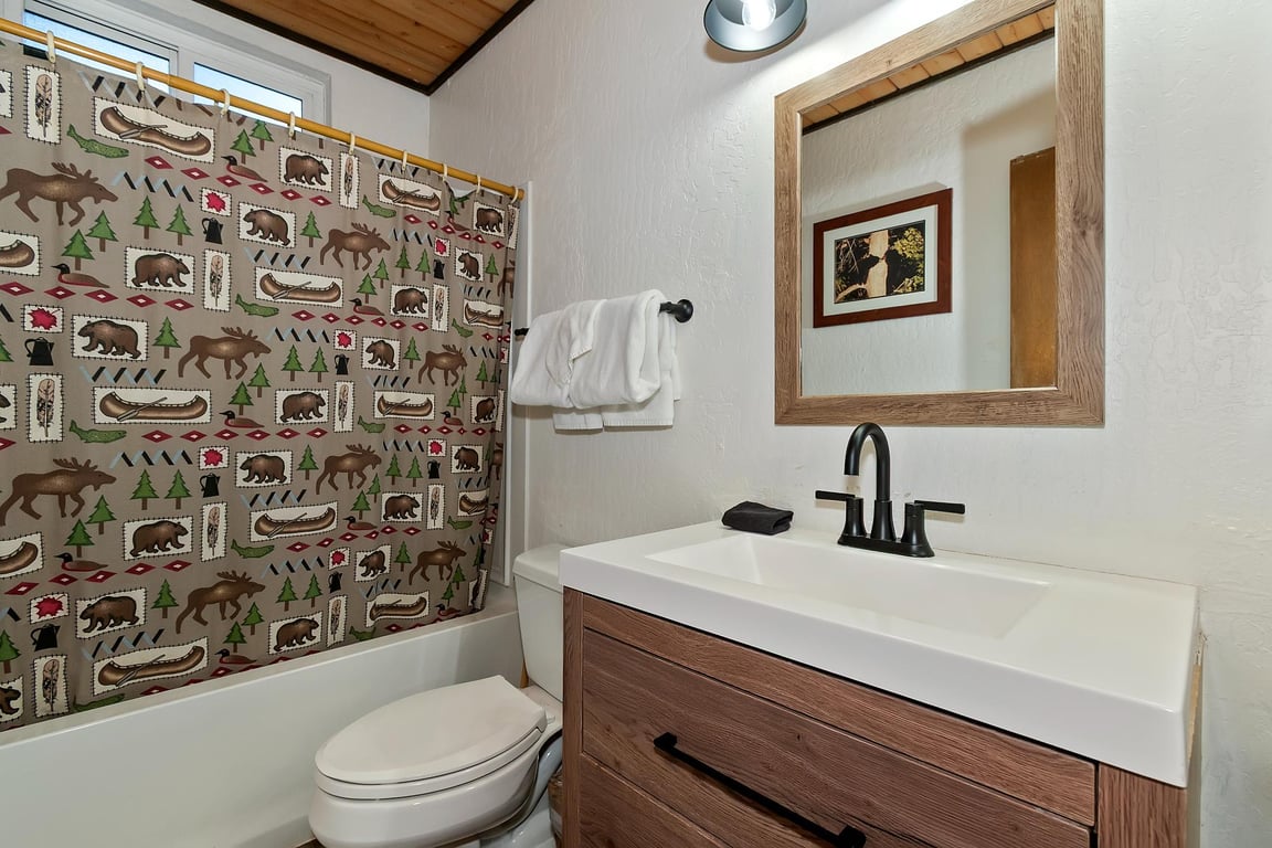 Cabin Image 24