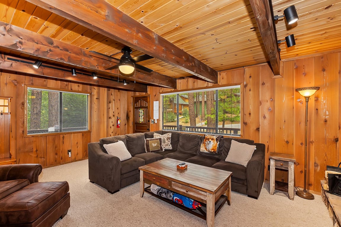 Cabin Image 8