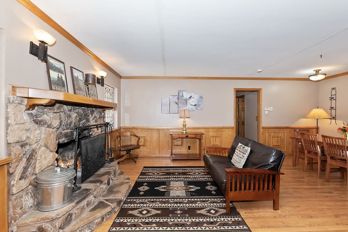 Cabin Image 12