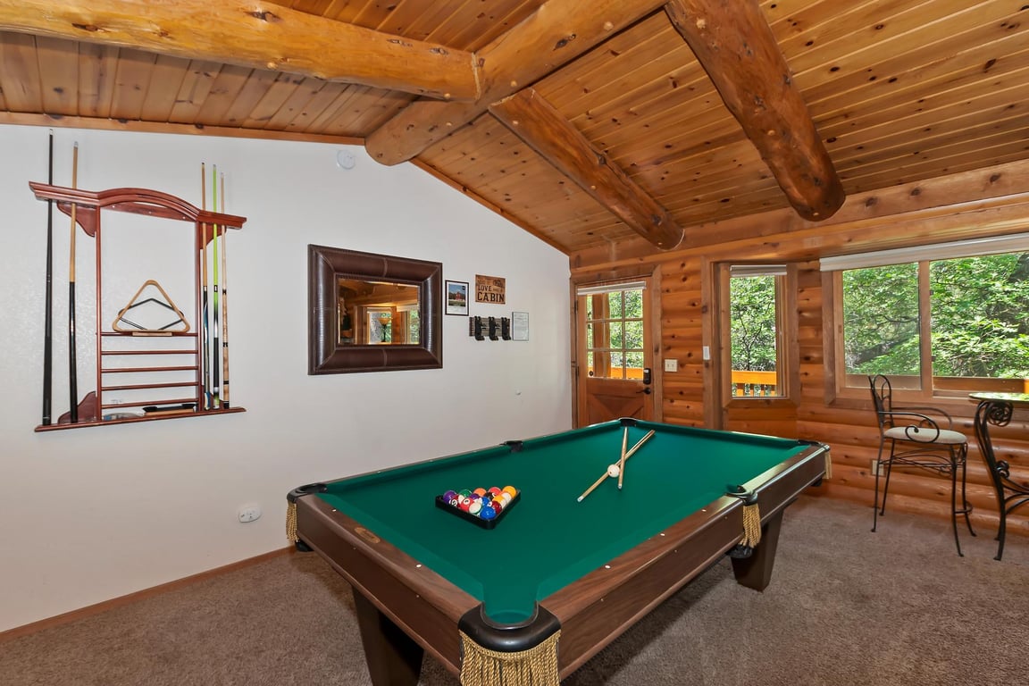 Big Bear Cabin - BearlyHome - 0003