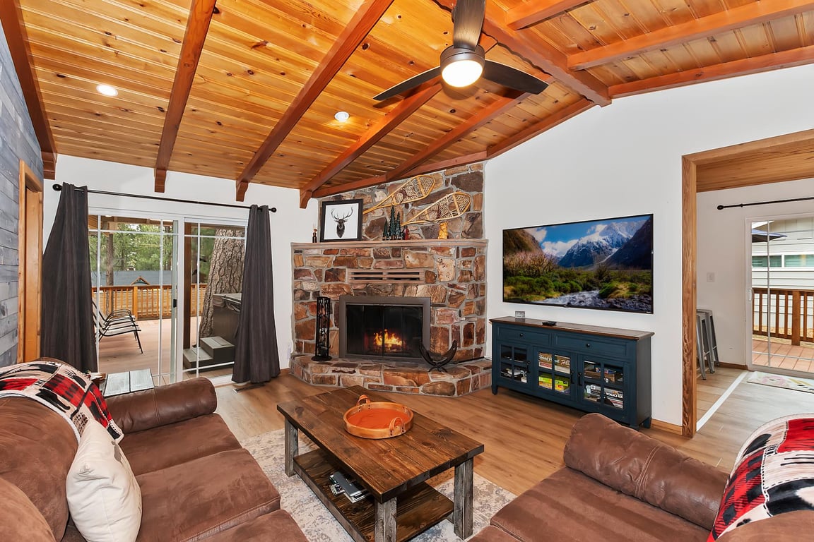 Bear Stone Lodge