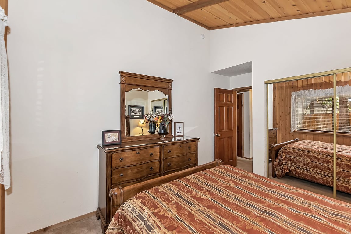 Cabin Image 19