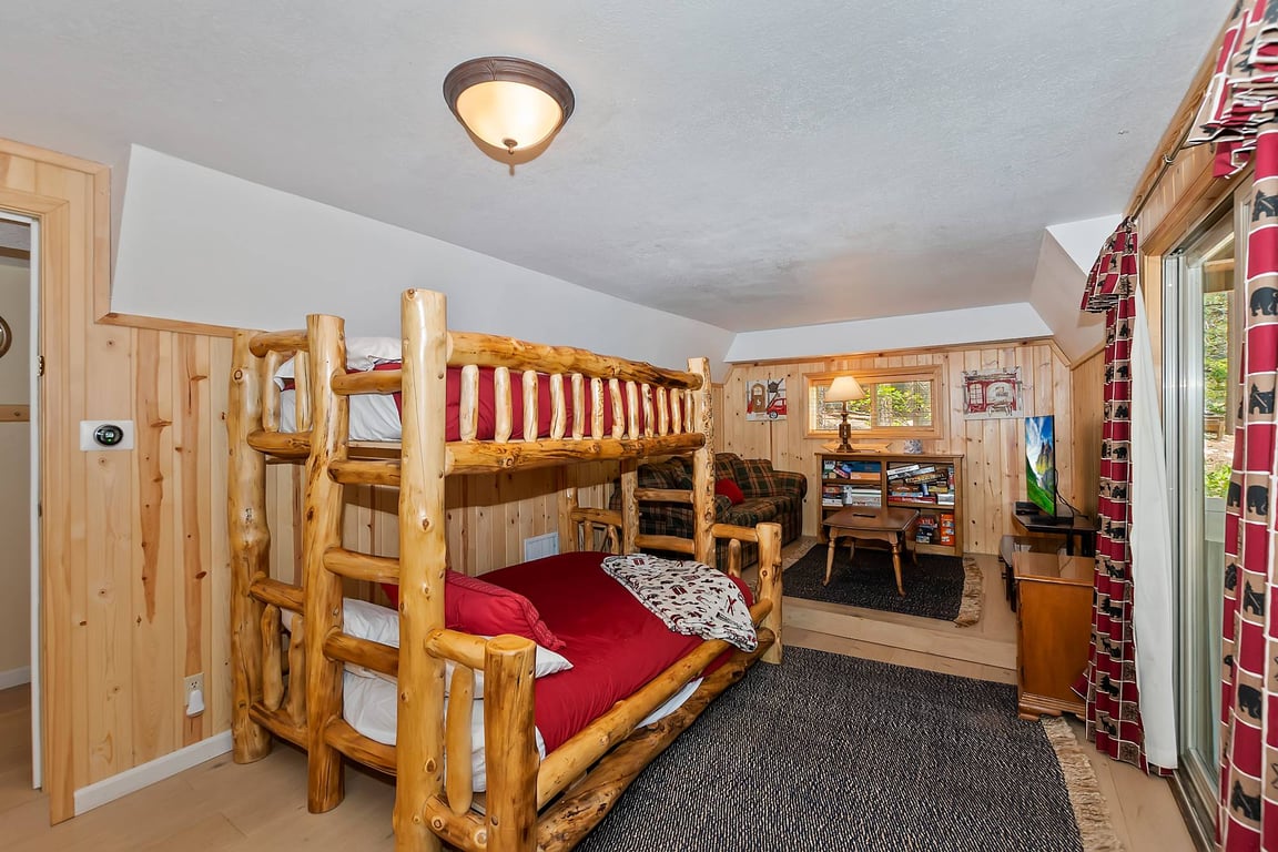 Cabin Image 25