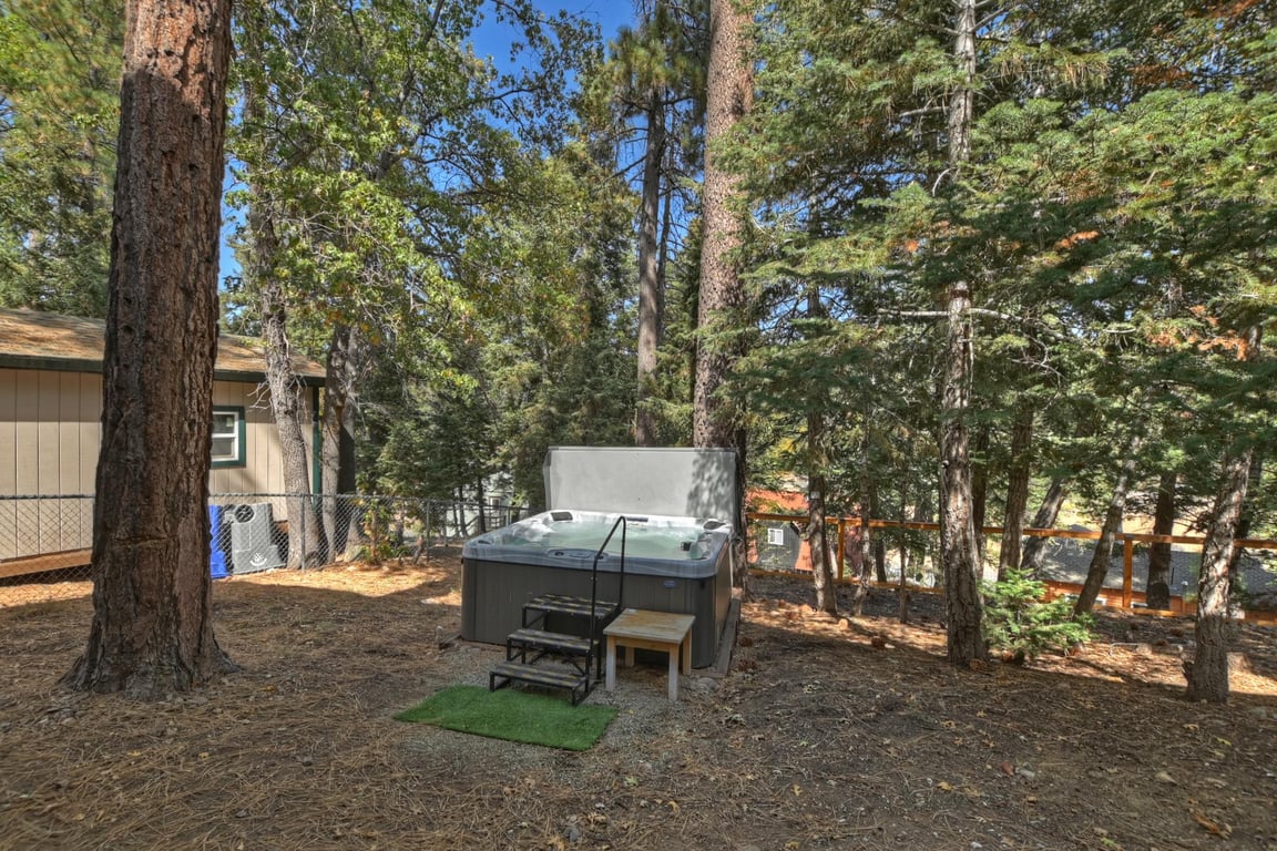 Cabin Image 32