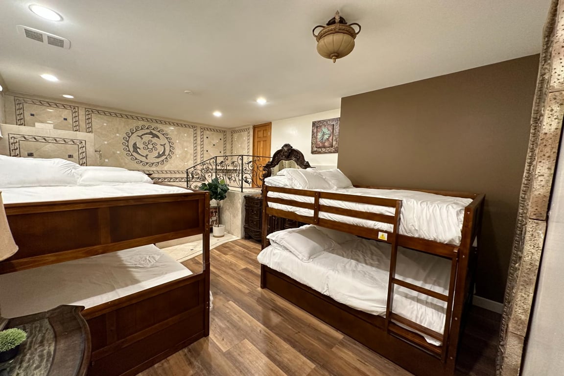 Cabin Image 59