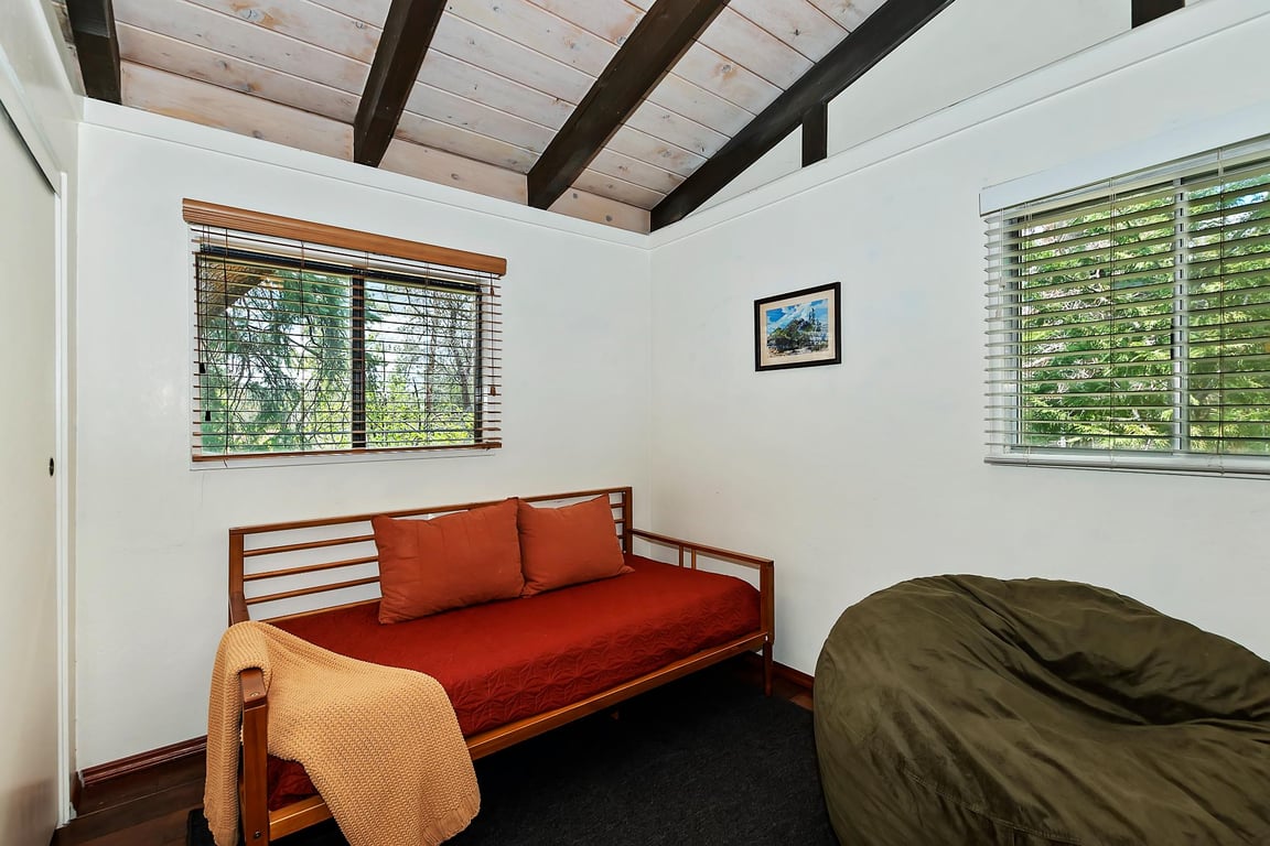 Cabin Image 18