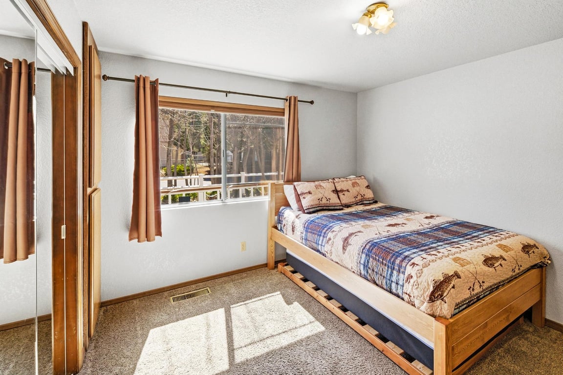 Cabin Image 30