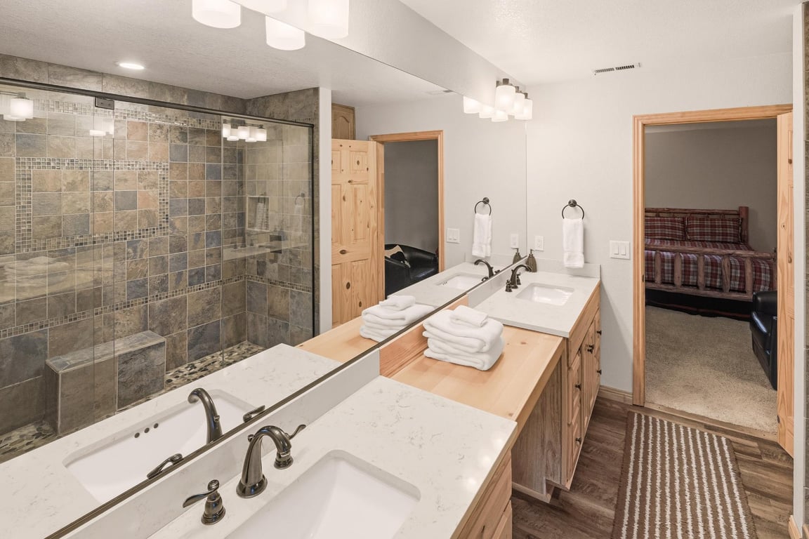 Cabin Image 51