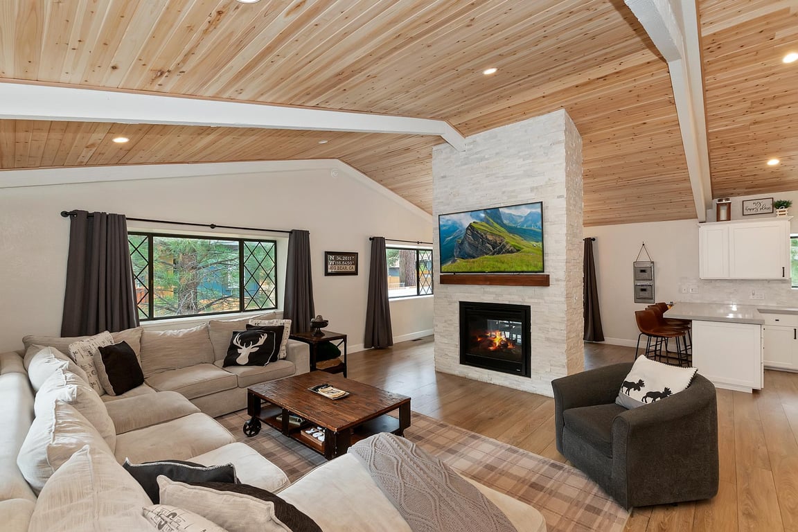 Big Bear Cabin - DewDropInn - 0002