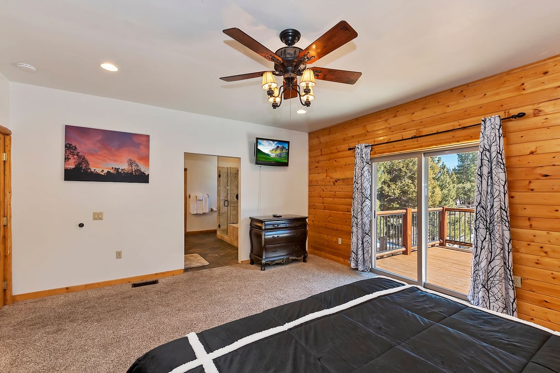 Cabin Image 16