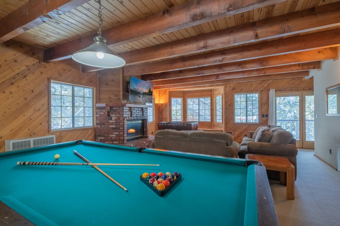 Big Bear Cabin - WolfRetreat - 0003