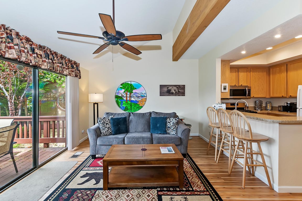 Cabin Image 9