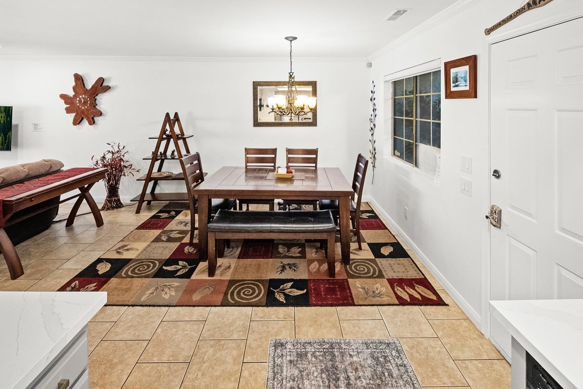 Cabin Image 12