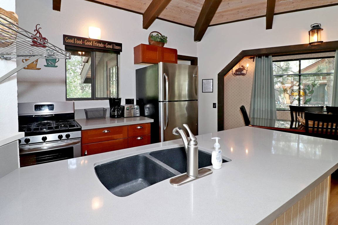 Cabin Image 9