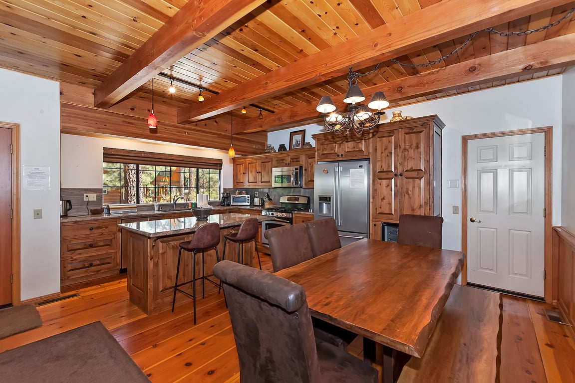 Cabin Image 6