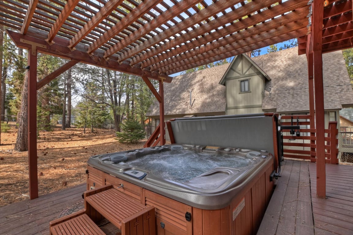 Little Doe Lodge