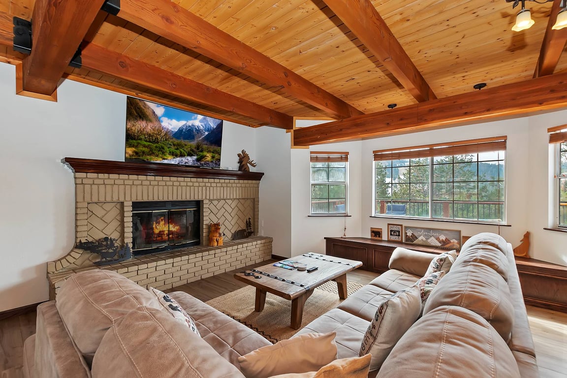 Cabin Image 8