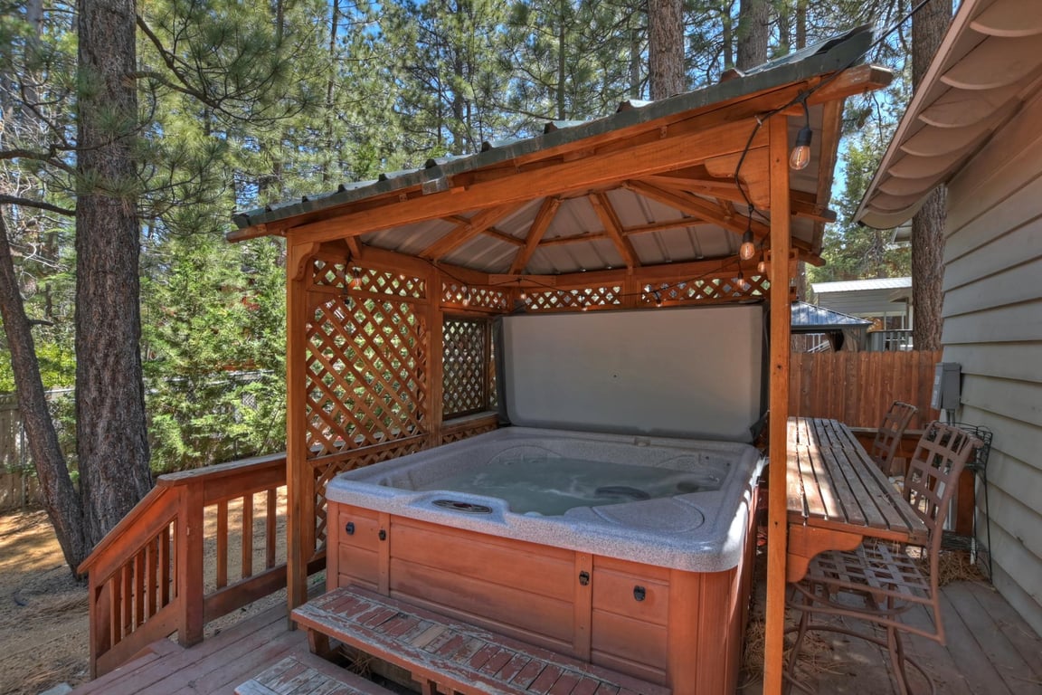 Cabin Image 35