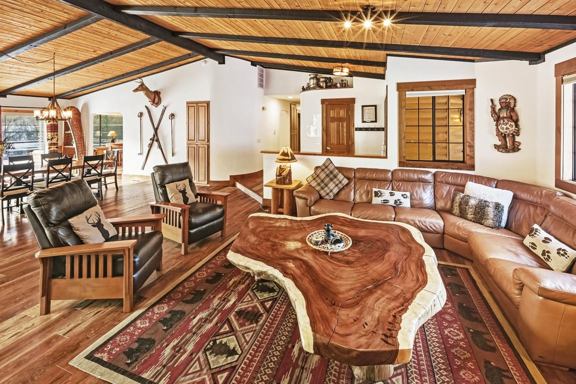 Cabin Image 12