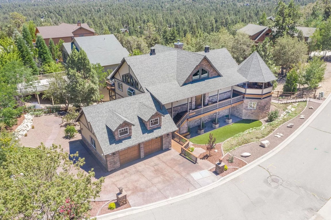 Cabin Image 59