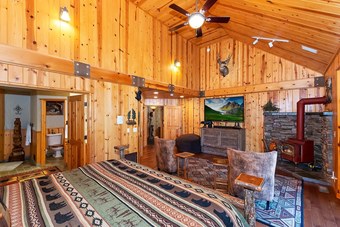 Cabin Image 22
