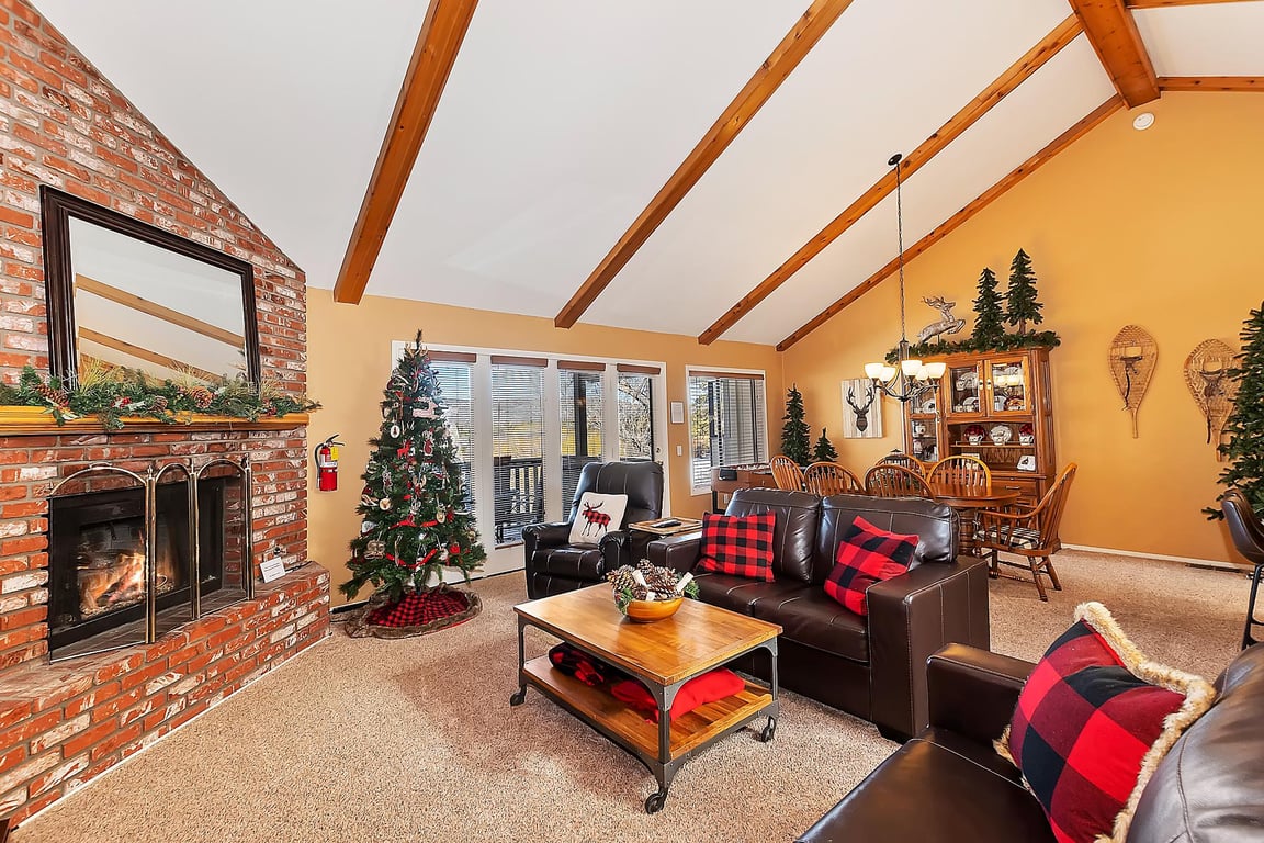 Cabin Image 8