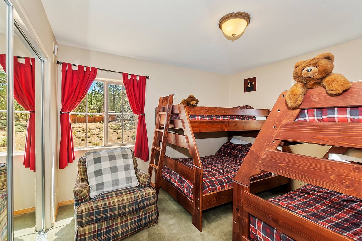 Cabin Image 32