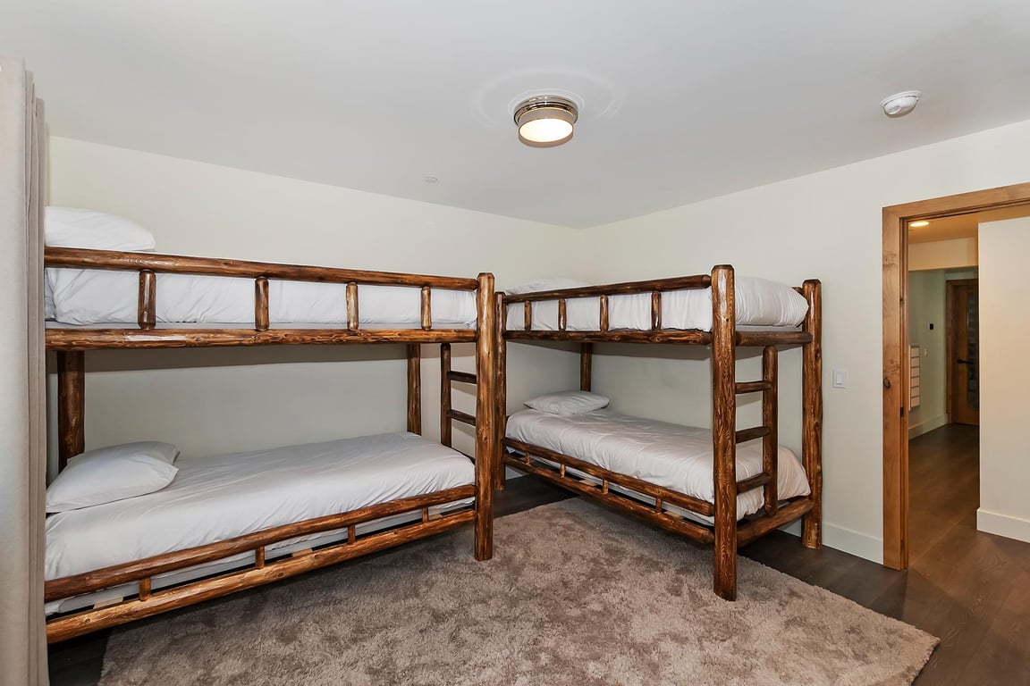 Cabin Image 50