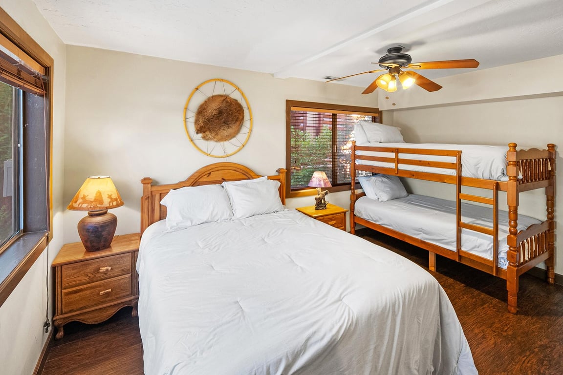 Cabin Image 19