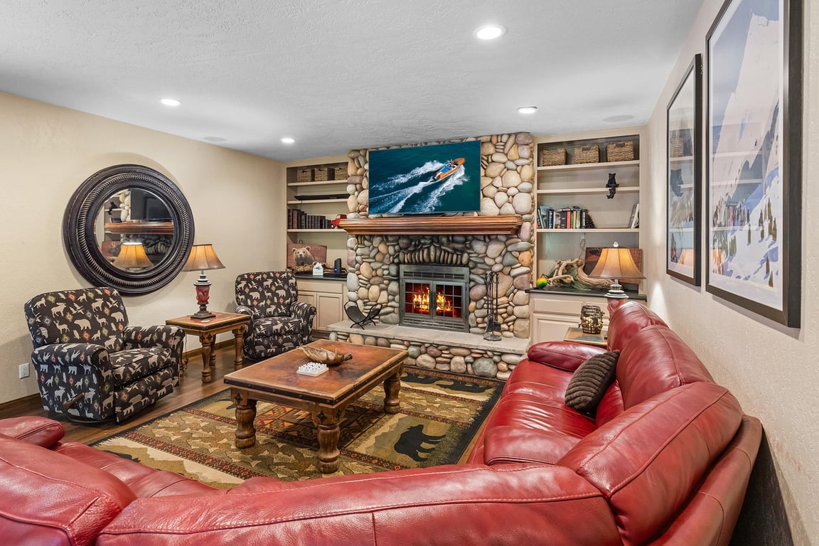 Cabin Image 8