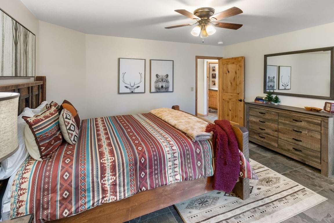 Cabin Image 43