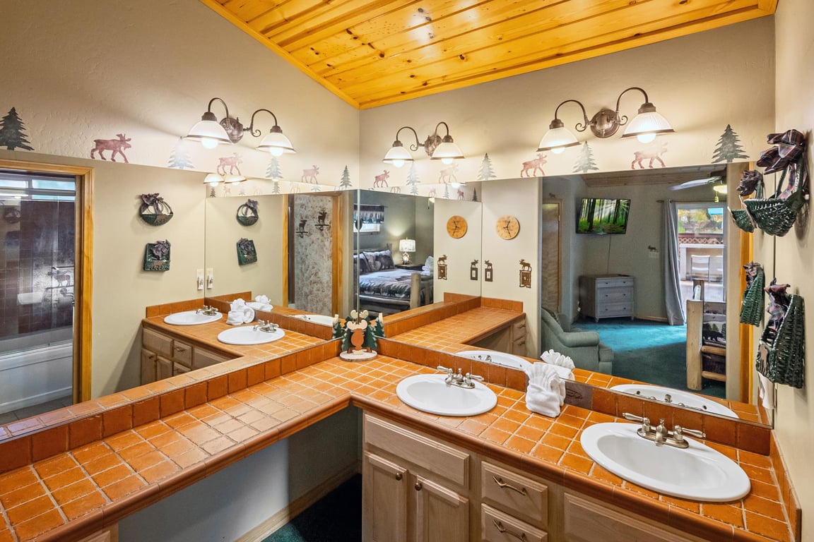Cabin Image 23