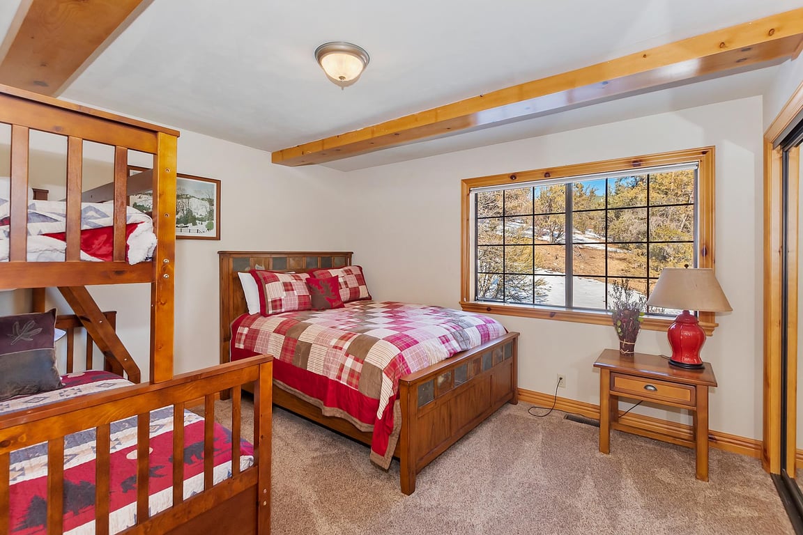 Cabin Image 35