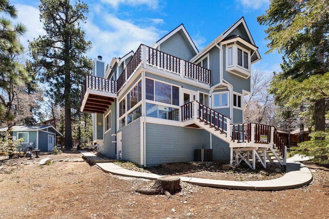 Cabin Image 4
