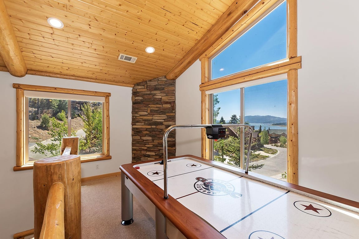 Cabin Image 30