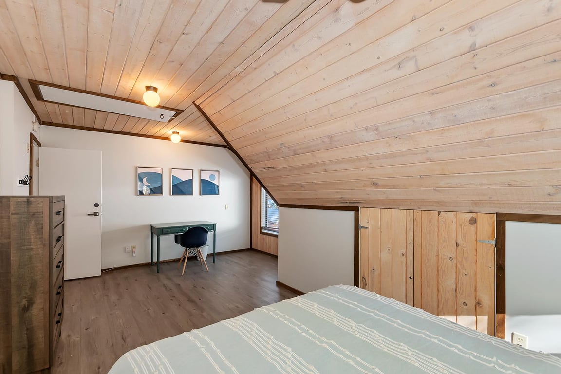 Cabin Image 23