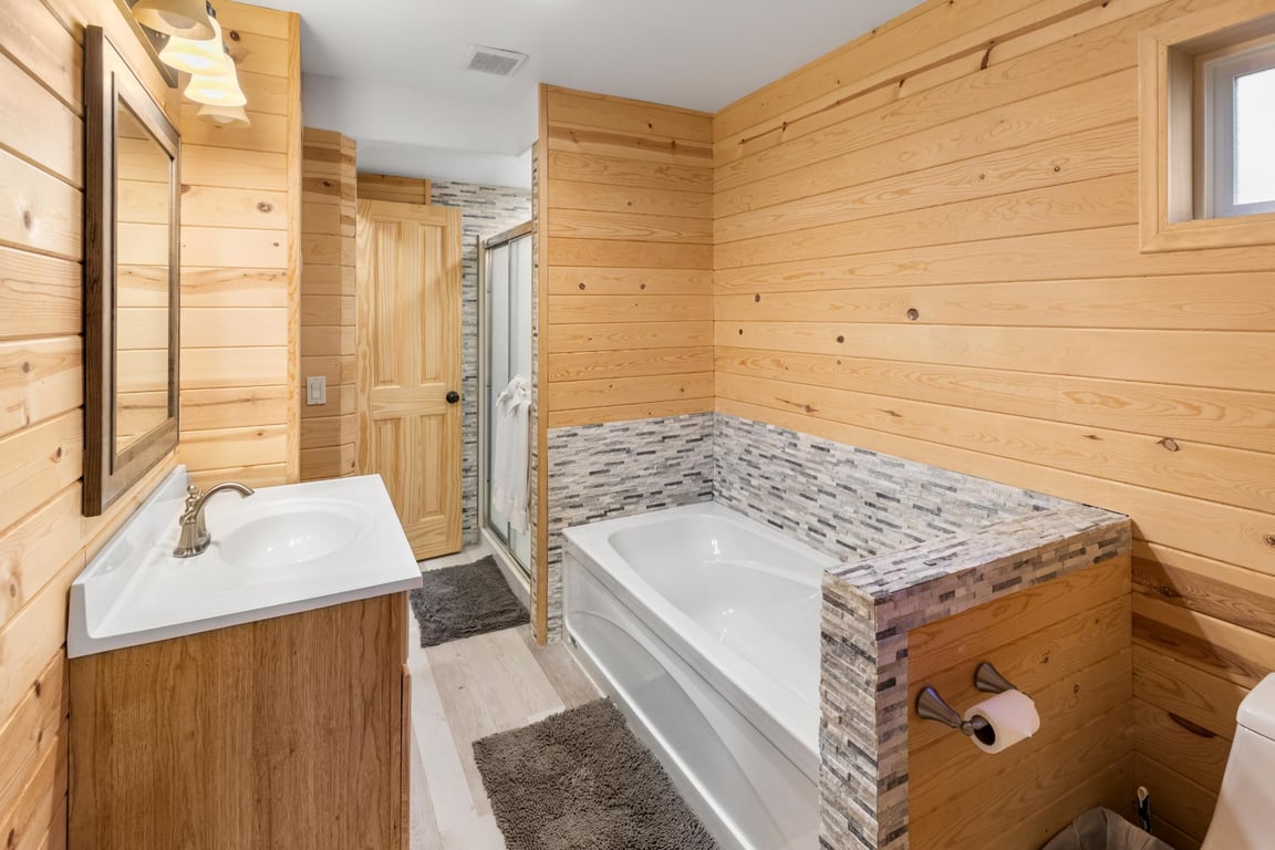 Cabin Image 19