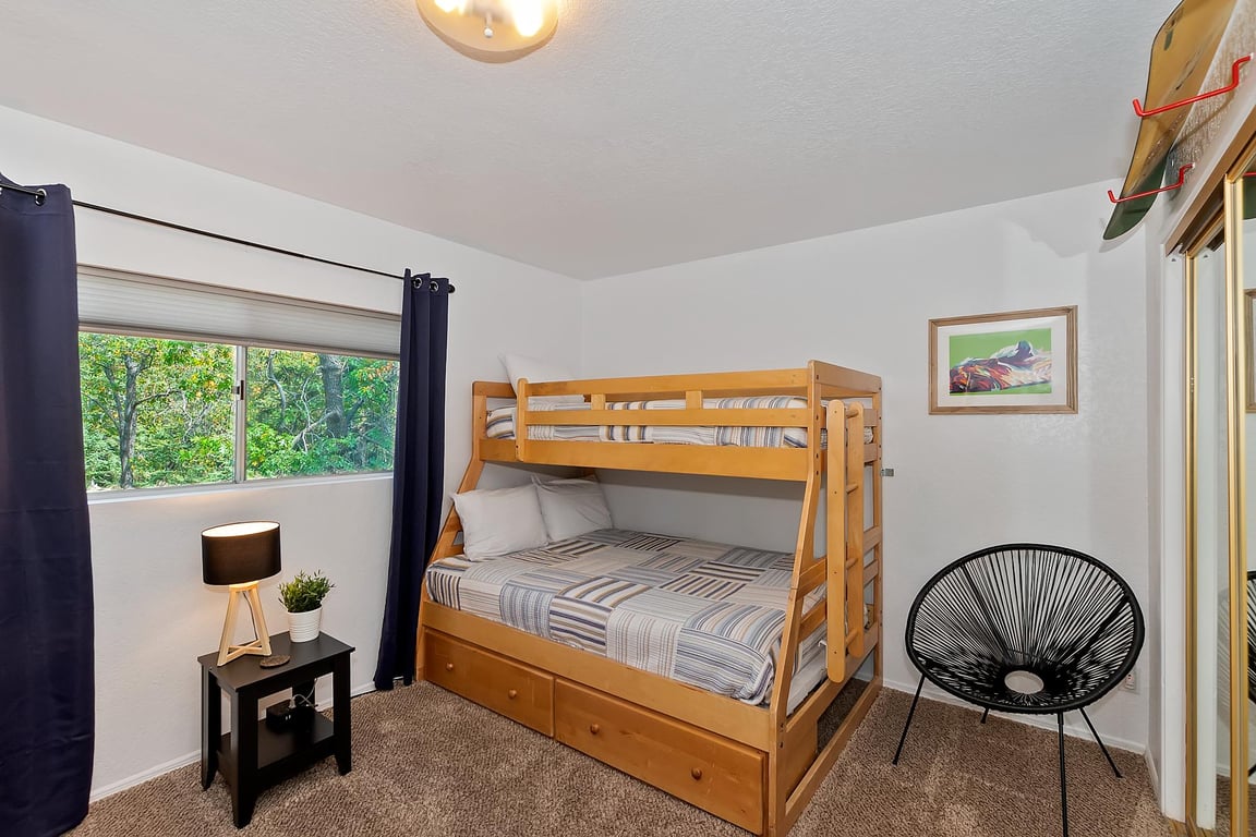 Cabin Image 19